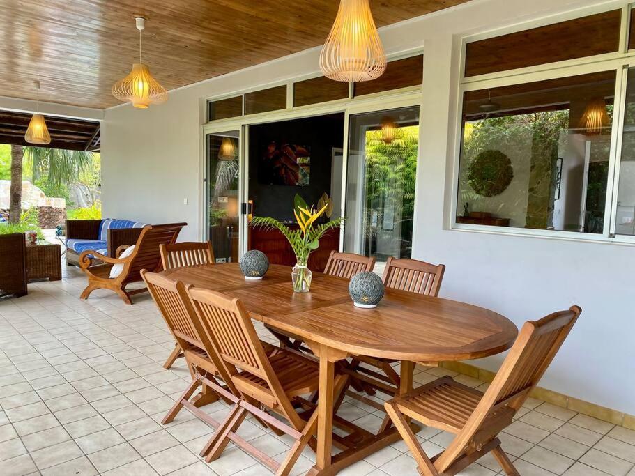 Villa Hoama Lodge Moorea Teavaro Екстер'єр фото